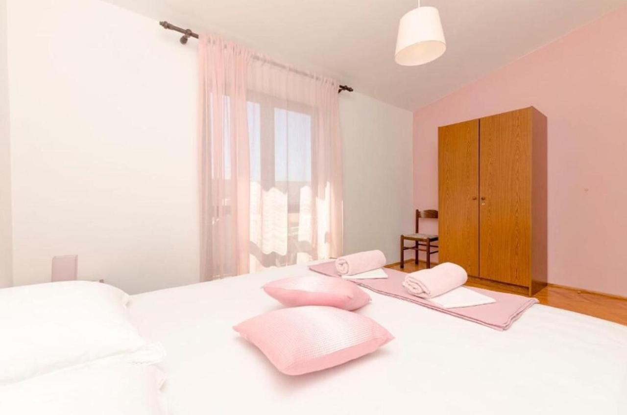 Apartments Spavalo Đảo Pag Ngoại thất bức ảnh