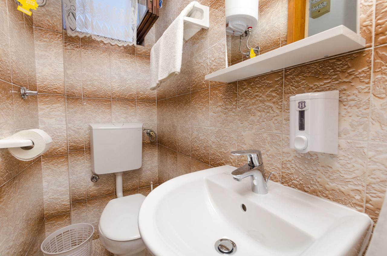 Apartments Spavalo Đảo Pag Ngoại thất bức ảnh